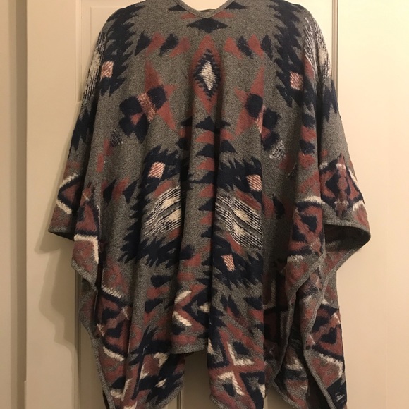 Lucky Brand Knit Poncho - Picture 2 of 3